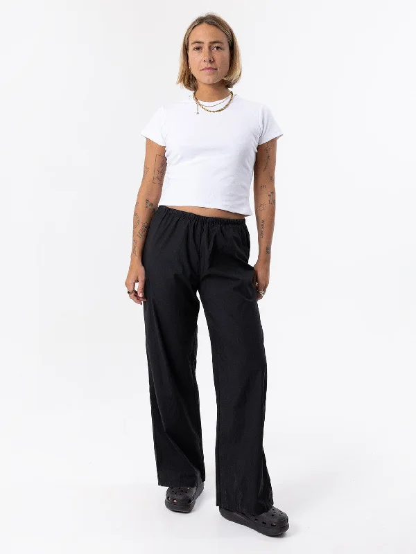 Leighton Pant - Black Chic Capri Pants